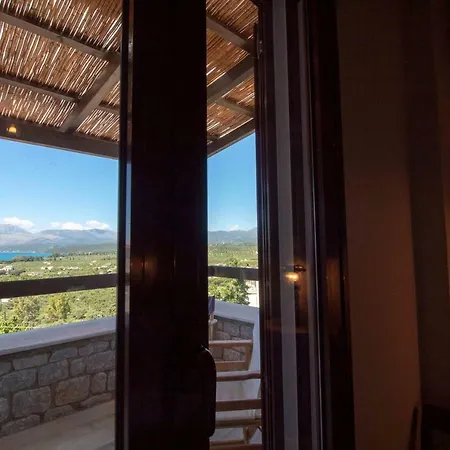 Villa Laconian Collection :chateau De Mavrovouni: