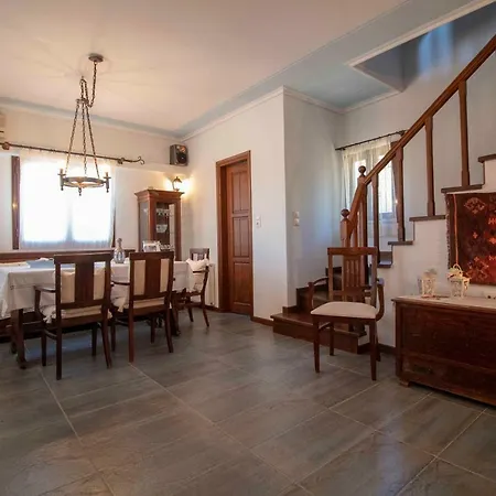 فيلة Laconian Collection :chateau De Mavrovouni: *