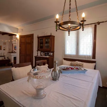 فيلة Laconian Collection :chateau De Mavrovouni: *